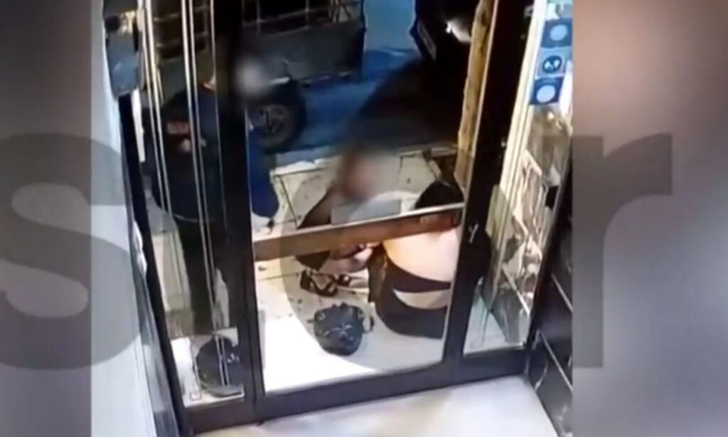 γκάζι-σας-αγαπώ-η-στιγμή-που-η-16χρο-2190694