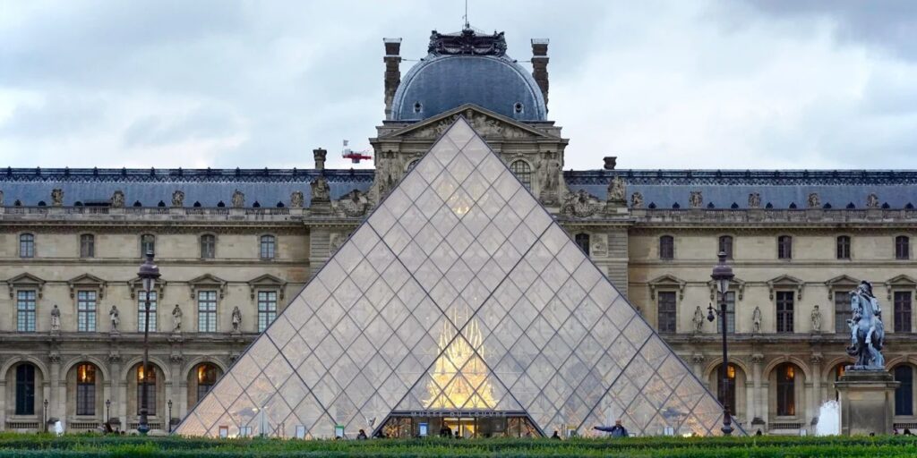 αποκαλύψεις-από-την-διευθύντρια-στο-λ-2187267