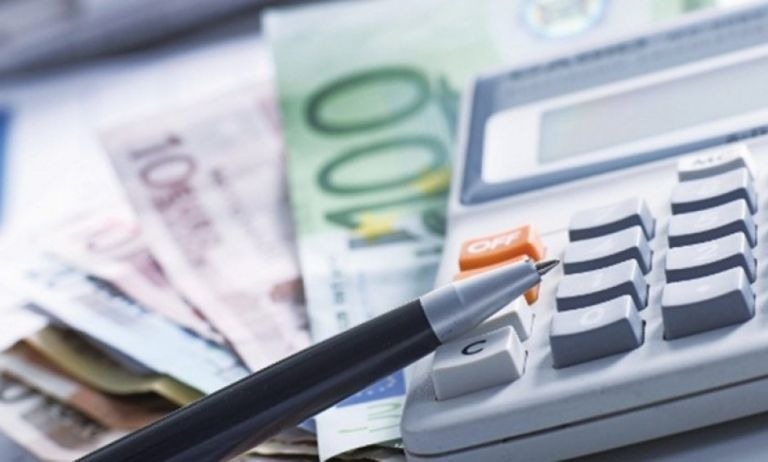 ρύθμιση-σε-72-δόσεις-η-παγίδα-χρέους-για-2183286