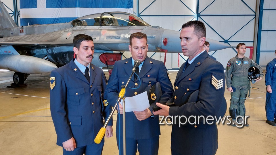 h-115-πτέρυγα-μάχης-φορά-τα-γιορτινά-της-κα-2201812