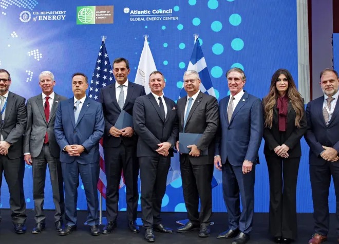 γιώργος-σταθάκης-οι-κενές-περιεχομέ-2209183