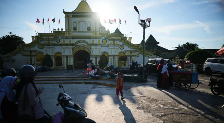 έκρηξη-σε-τζαμί-σχολείου-στην-ινδονησ-2201103