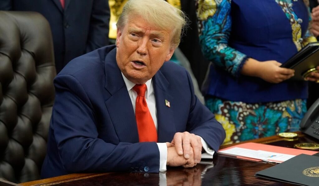 ο-τραμπ-τα-χώνει-στο-νατο-ξοδεύουμε-2215617