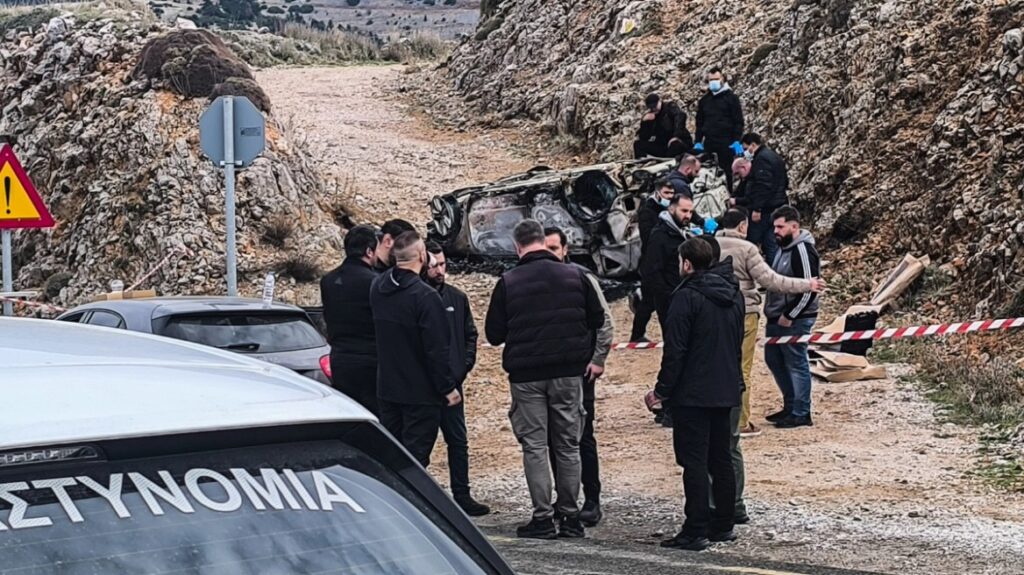 χρυσές-λίρες-σκούτερ-και-πολυτελές-suv-π-2207312