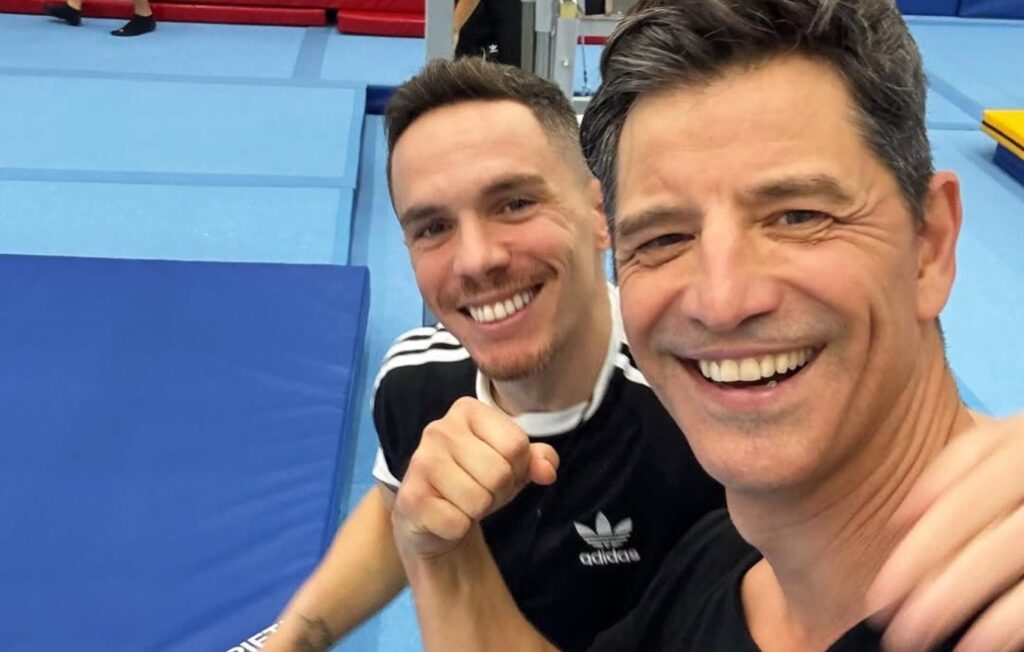 το-απίστευτο-front-flip-του-σάκη-ρουβά-έκανε-2205843