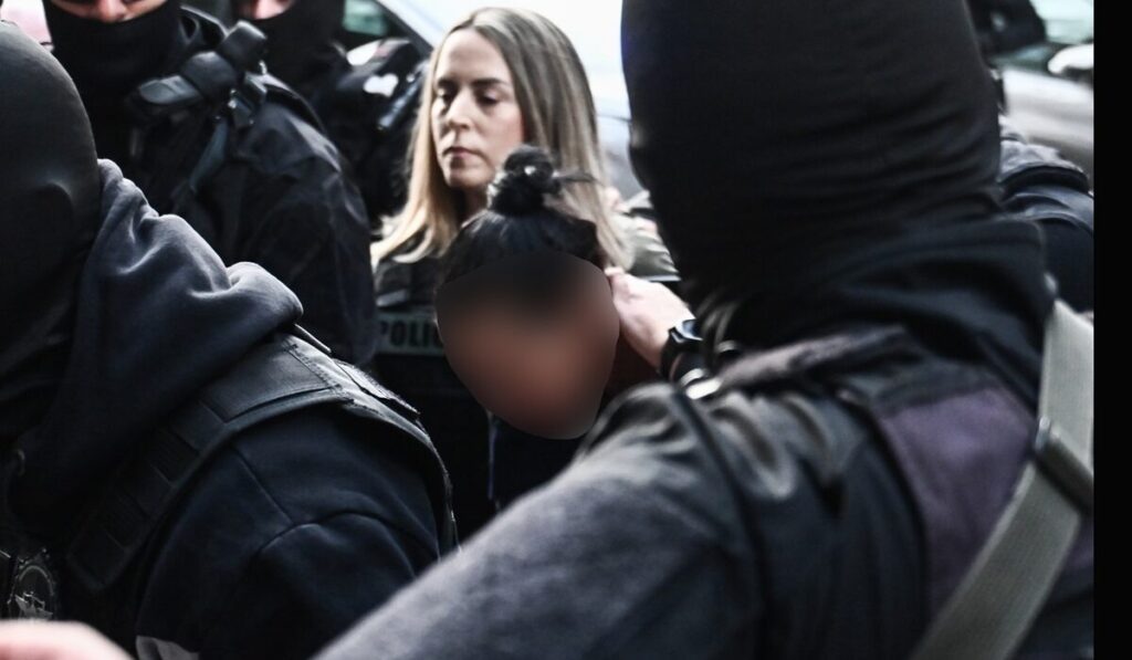 σαλαμίνα-δεν-θυμάμαι-τίποτα-λέει-τώ-2214976