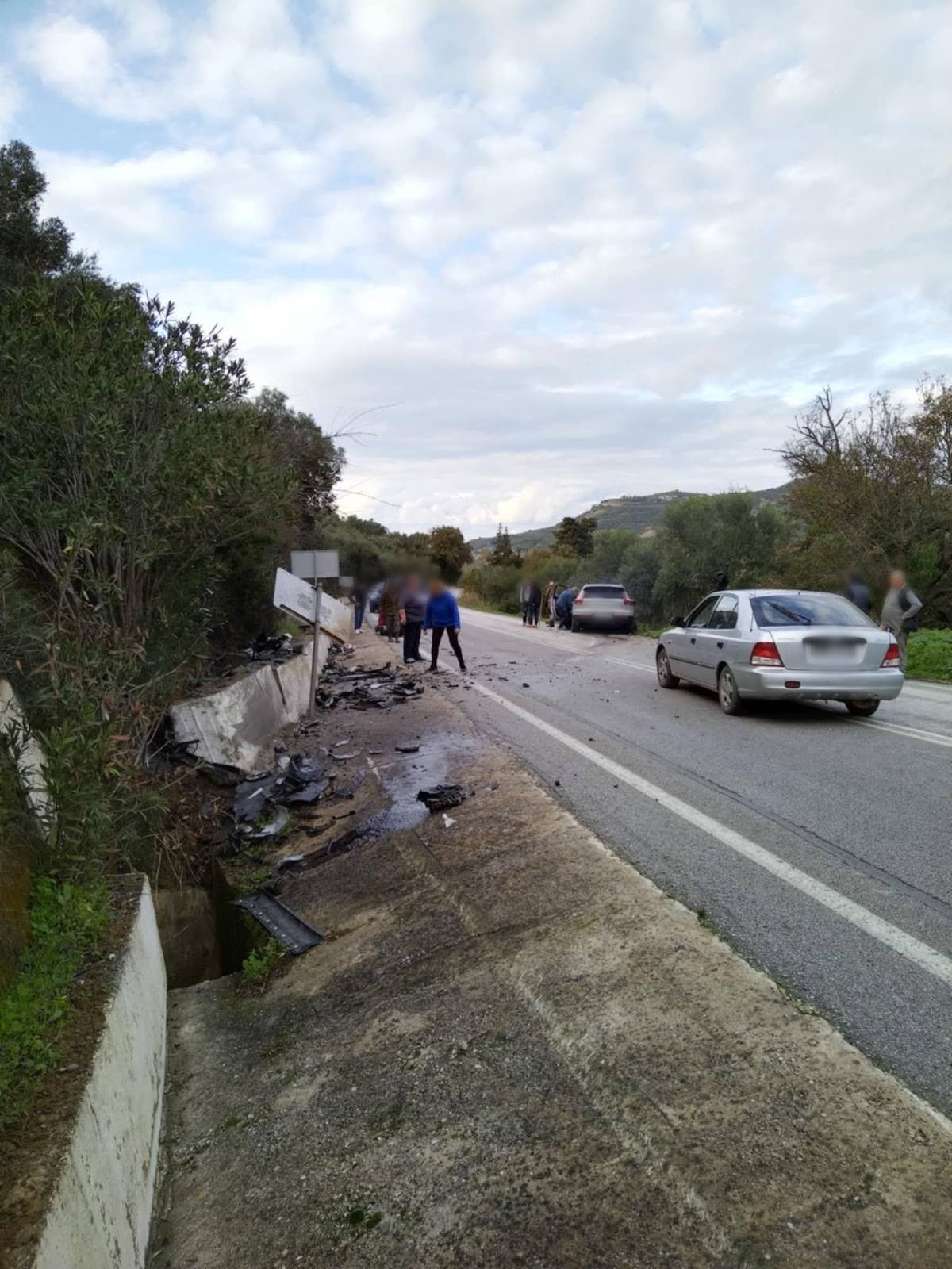 Νέο σοβαρό τροχαίο στην Κρήτη: Σφοδρή σύγκρουση δύο οχημάτων - Το ένα τυλίχθηκε στις φλόγες! 3 Νέο σοβαρό τροχαίο στην Κρήτη: Σφοδρή σύγκρουση δύο οχημάτων - Το ένα τυλίχθηκε στις φλόγες!