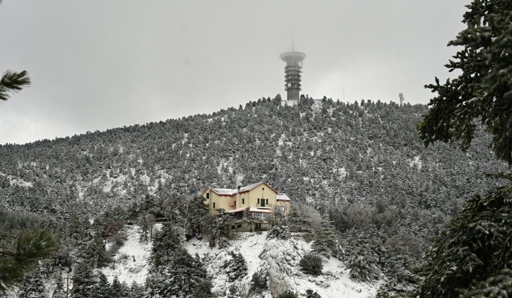 χιόνια-στην-αττική-στα-λευκά-η-ιπποκρά-2237536