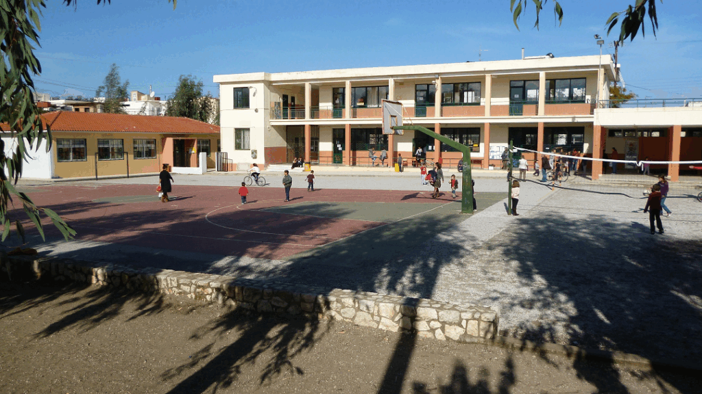 μέσα-στις-γιορτές-ψάχνουν-αναπληρωτέ-2236562