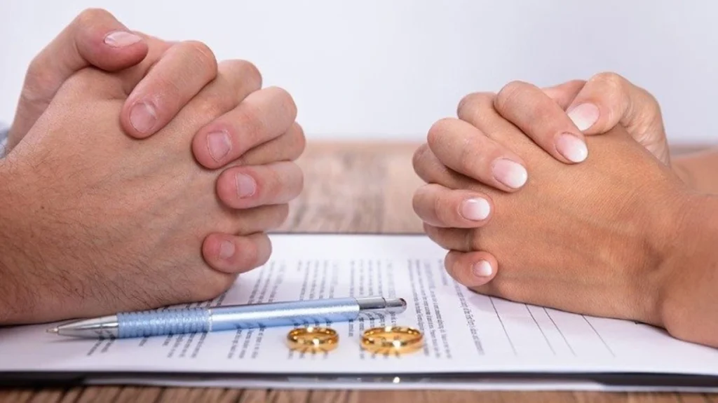 πώς-η-gen-z-επαναπροσδιορίζει-το-διαζύγ-2217285