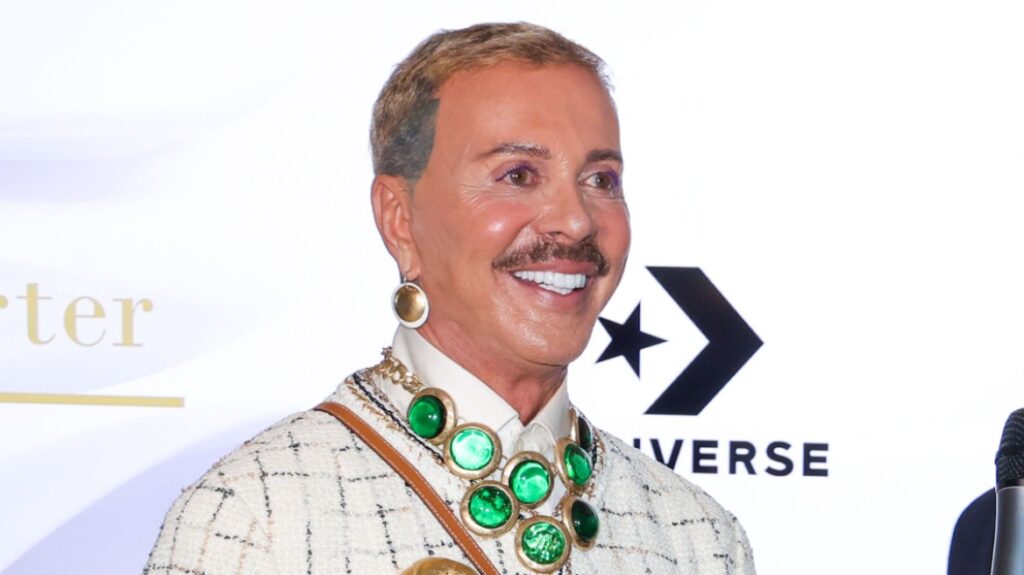 λάκης-γαβαλάς-οι-πιο-χλιδάτες-διακοπέ-2237157