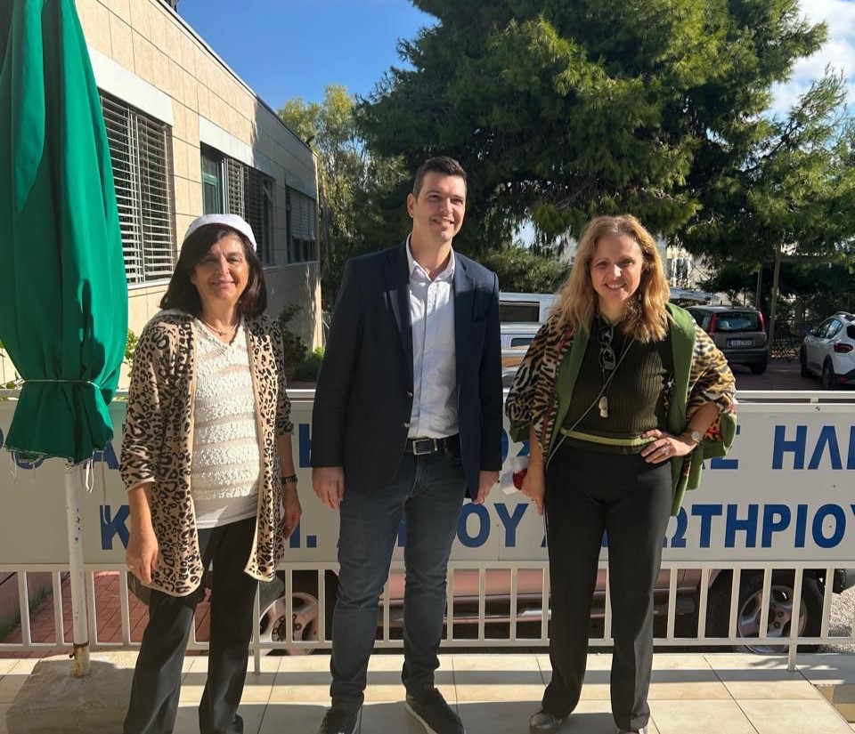επισκέψεις-σε-κοινωνικές-δομές-των-χα-2233478