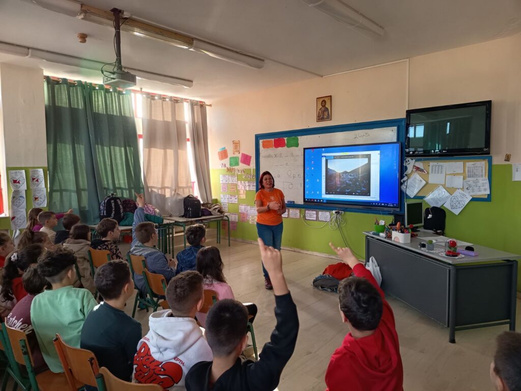 προβολή-των-λευκών-ορέων-σε-δημοτικά-σ-2251722