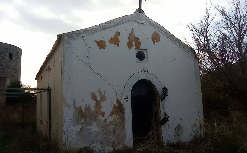 χανιά-ρημάζει-το-εκκλησάκι-του-αϊ-λευ-2256891