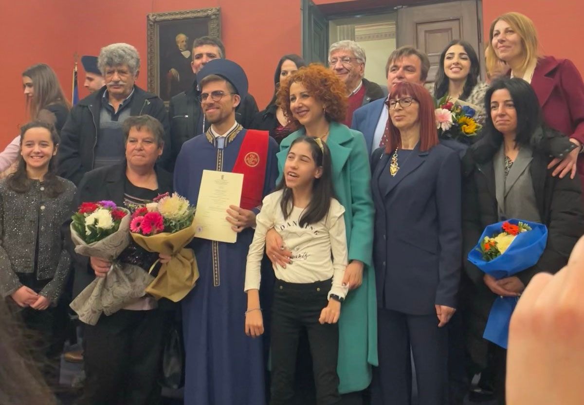 Ρεκόρ δεκαετιών στη Νομική Αθηνών: Ο 23χρονος από χωριό του Ηρακλείου που αποφοίτησε με 9,8!