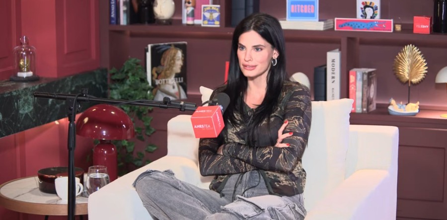 χριστίνα-μπόμπα-για-σεξουαλική-ζωή-με-2242203