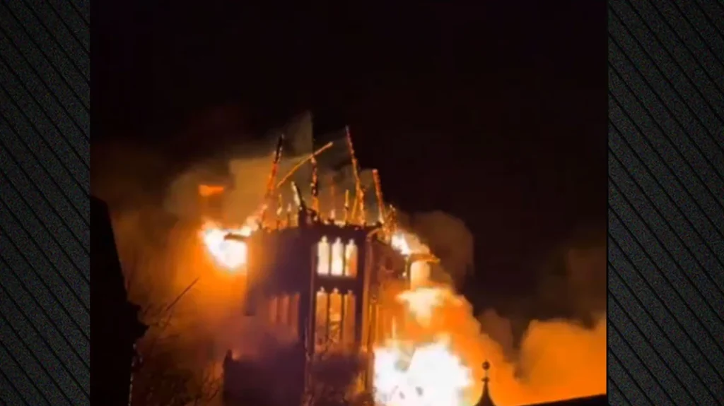 γιγαντιαία-πυρκαγιά-κατέστρεψε-ιστο-2237970