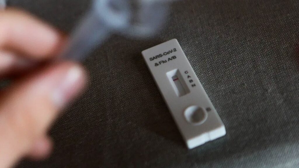 καλπάζει-η-γρίπη-α-μπορεί-να-μεταδοθ-2253760