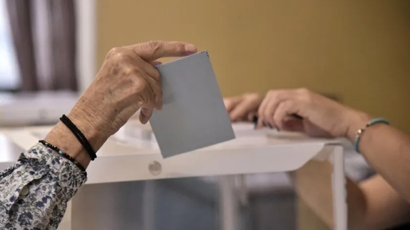 οι-έλληνες-του-εξωτερικού-θα-εκλέγουν-2252110