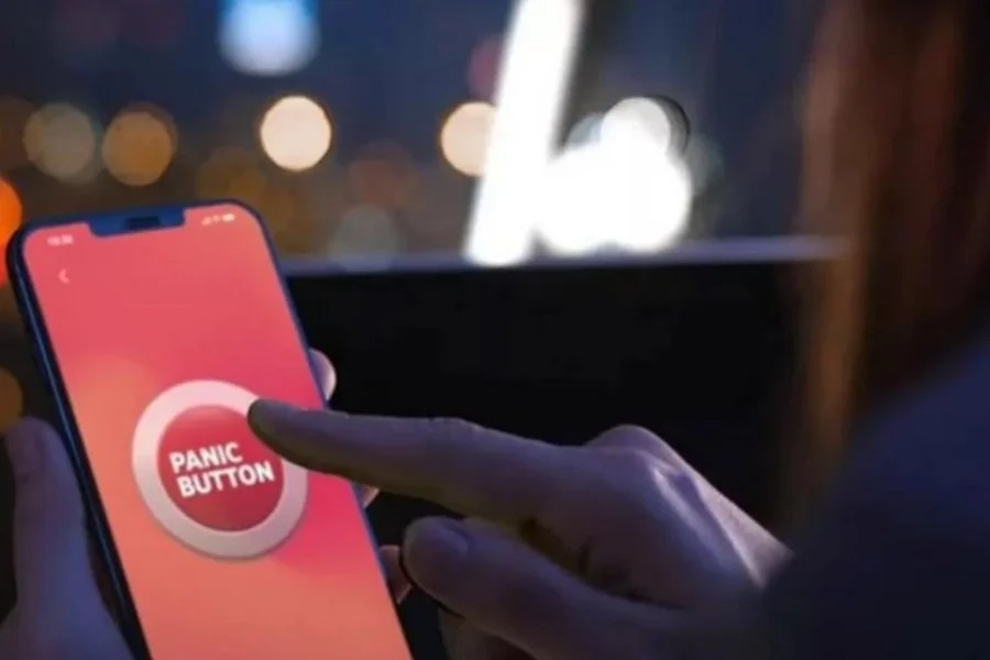panic-button-πόσα-άτομα-έχουν-πατήσει-το-κουμπί-γ-2250184