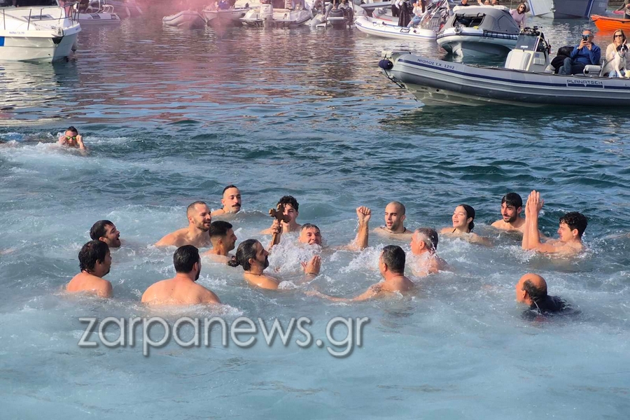 με-λαμπρότητα-ο-εορτασμός-των-θεοφανί-2240465