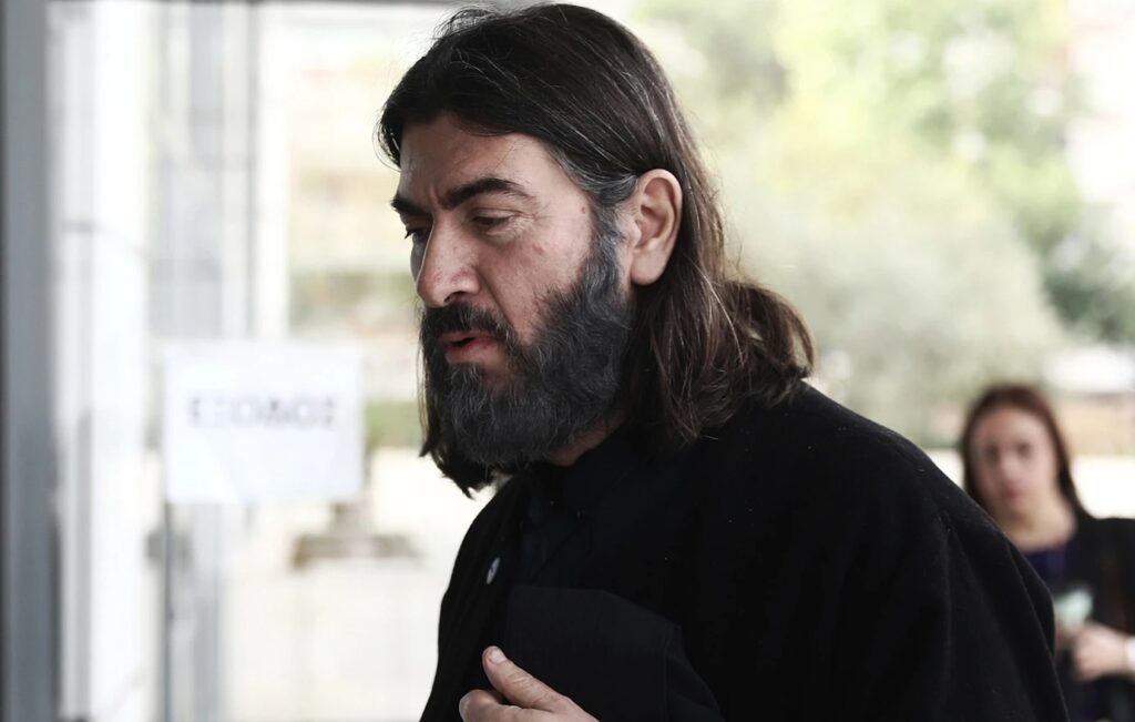 κιβωτός-του-κόσμου-την-ενοχή-του-πατέρ-2267266