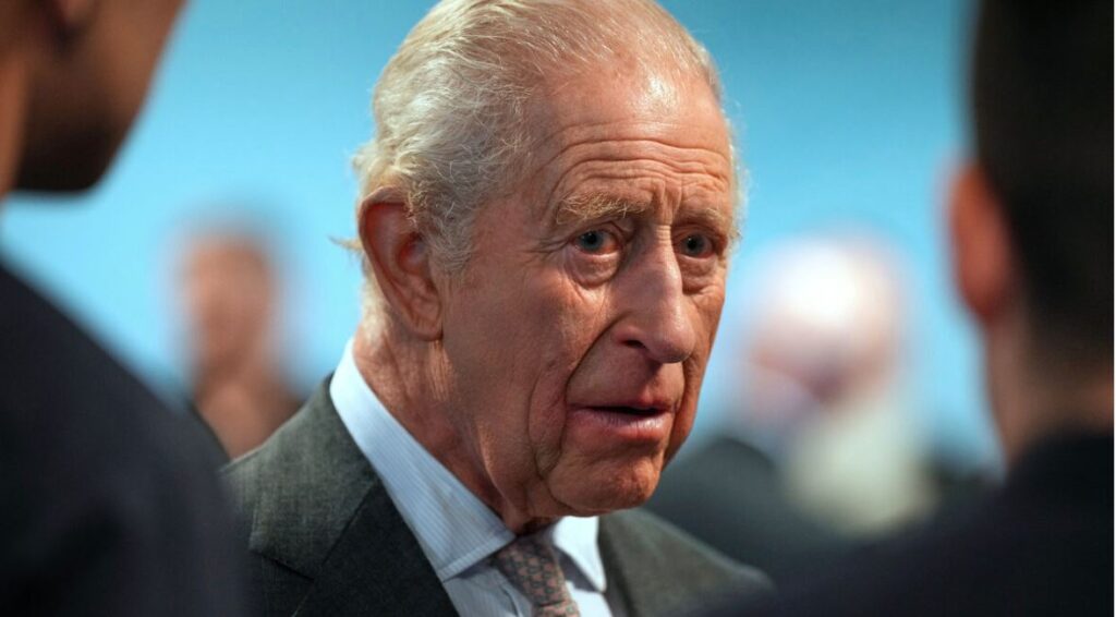 νέα-αποκάλυψη-καίει-τον-κάρολο-από-τ-2271245