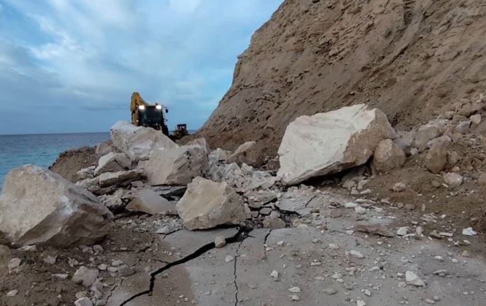 κρήτη-τεράστια-κατολίσθηση-έκλεισε-δ-2262862