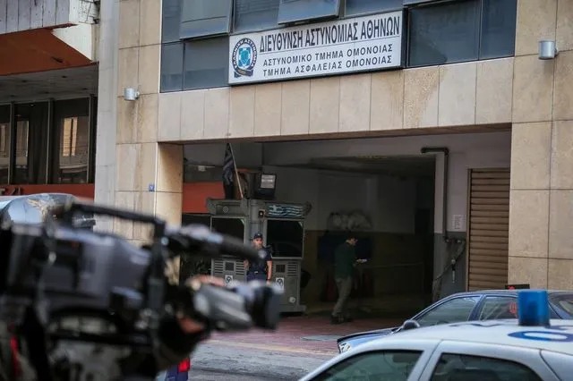 οικουμενικό-πατριαρχείο-άγιος-ο-παπά-2263927