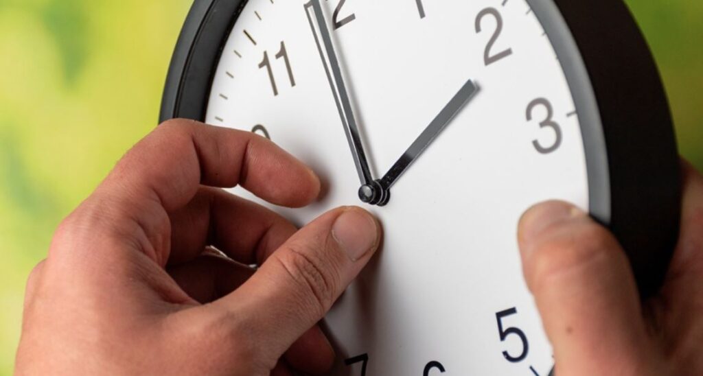 αλλαγή-ώρας-2026-πότε-θα-γυρίσουμε-τα-ρολό-2259022