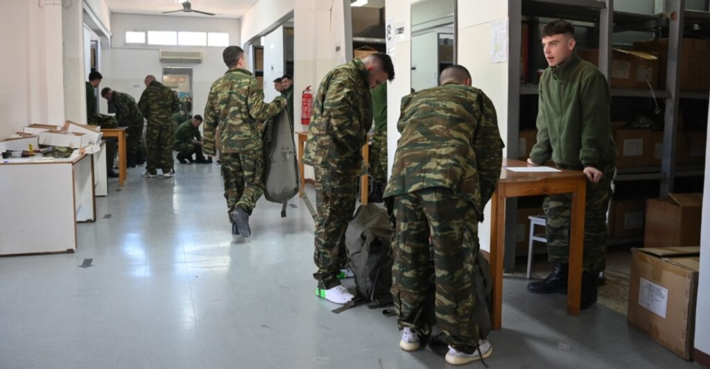 πρεμιέρα-για-την-νέα-στρατιωτική-θητε-2272596