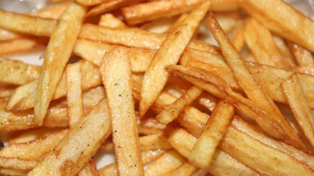 προφιτερόλ-με-πλούσια-κρέμα-κακάο-2270525