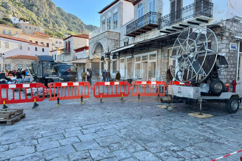 λουκέτο-στο-λιμάνι-της-ύδρας-κλείνο-2272744