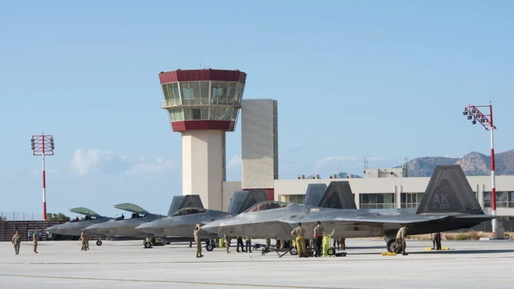 κατασκοπεία-στη-σούδα-από-κόσκινο-τ-2284216