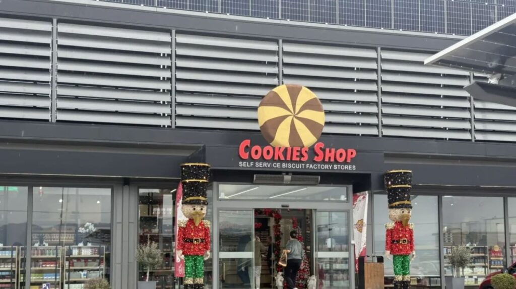 αδειάζουν-τα-ράφια-της-βιολάντα-κάνο-2285762