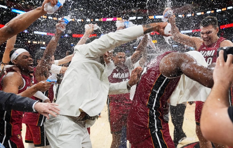 ασύλληπτος-αντεμπάγιο-έγραψε-ιστορί-2282285