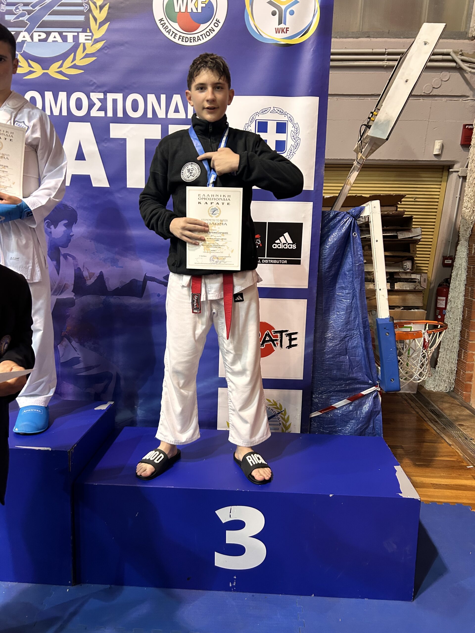 Πανελλήνιο Πρωτάθλημα Καράτε: Στο βάθρο ο Κρητικός Άγγελος Δραμηλαράκης – «Χάλκινος» μετά από 5 σκληρές μάχες 4 Πανελλήνιο Πρωτάθλημα Καράτε: Στο βάθρο ο Κρητικός Άγγελος Δραμηλαράκης – «Χάλκινος» μετά από 5 σκληρές μάχες
