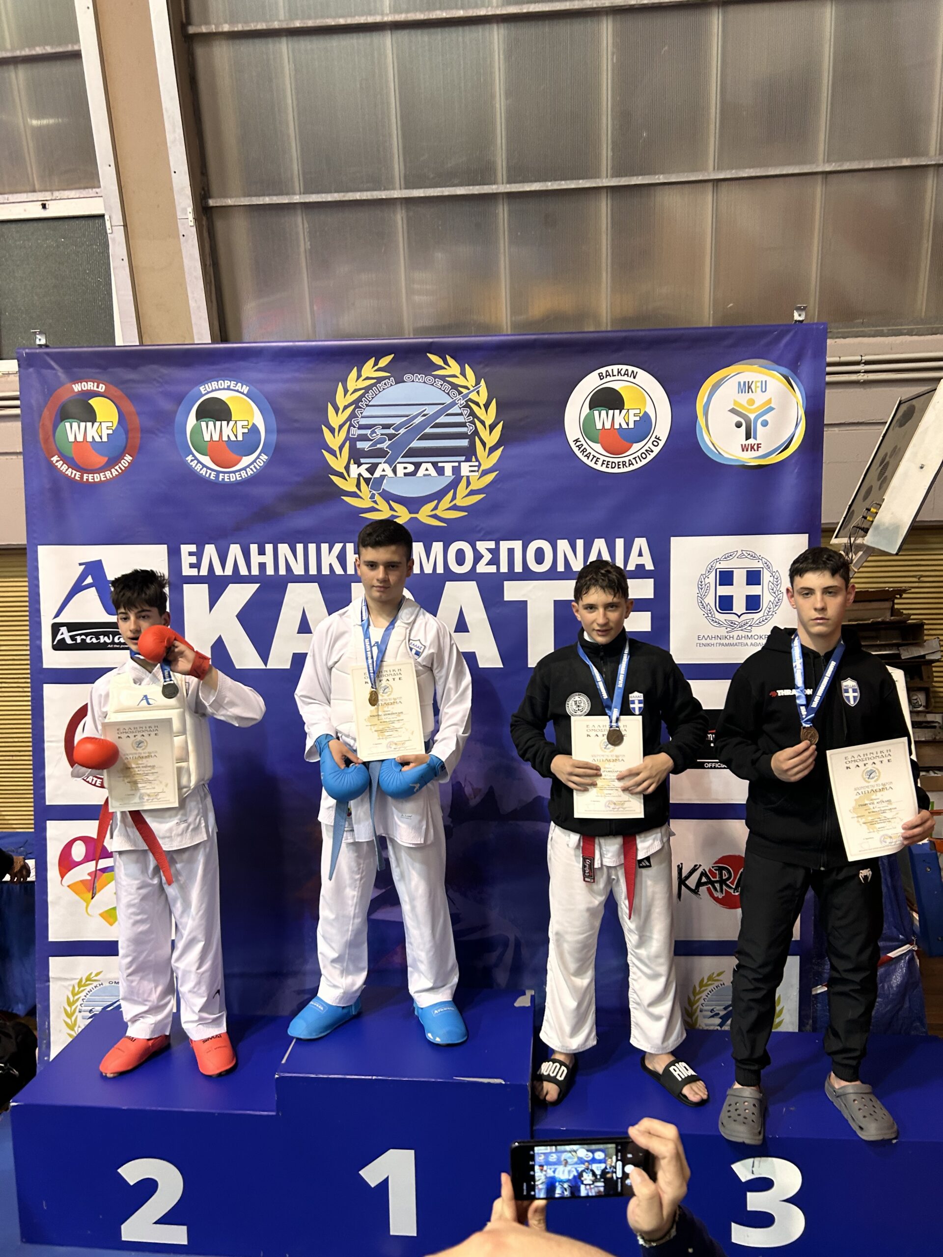 Πανελλήνιο Πρωτάθλημα Καράτε: Στο βάθρο ο Κρητικός Άγγελος Δραμηλαράκης – «Χάλκινος» μετά από 5 σκληρές μάχες 3 Πανελλήνιο Πρωτάθλημα Καράτε: Στο βάθρο ο Κρητικός Άγγελος Δραμηλαράκης – «Χάλκινος» μετά από 5 σκληρές μάχες