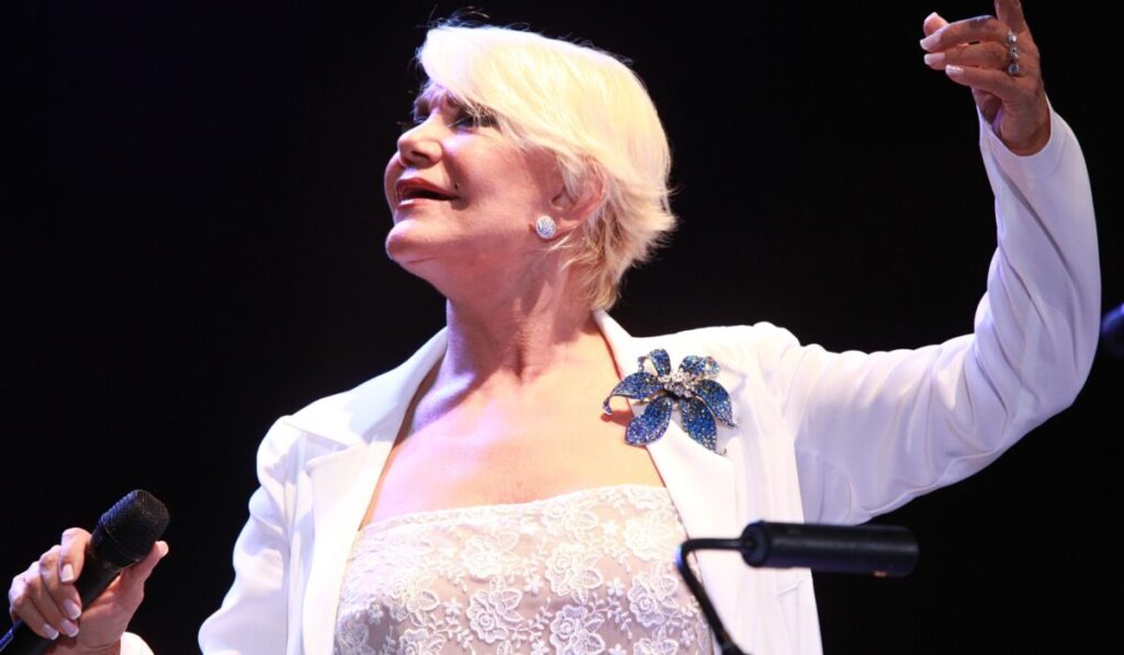 μαρινέλλα-όταν-ο-σάχης-της-περσίας-τη-ζ-2295182