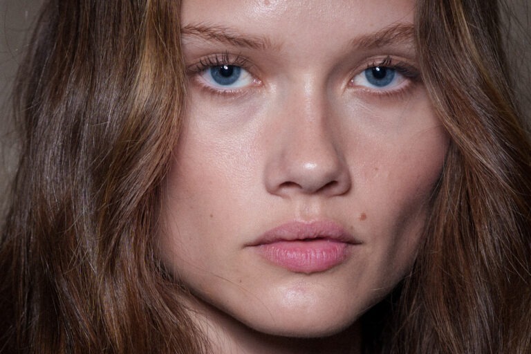 υαλουρονικό-οξύ-ή-κολλαγόνο-τι-θέλει-π-2284527