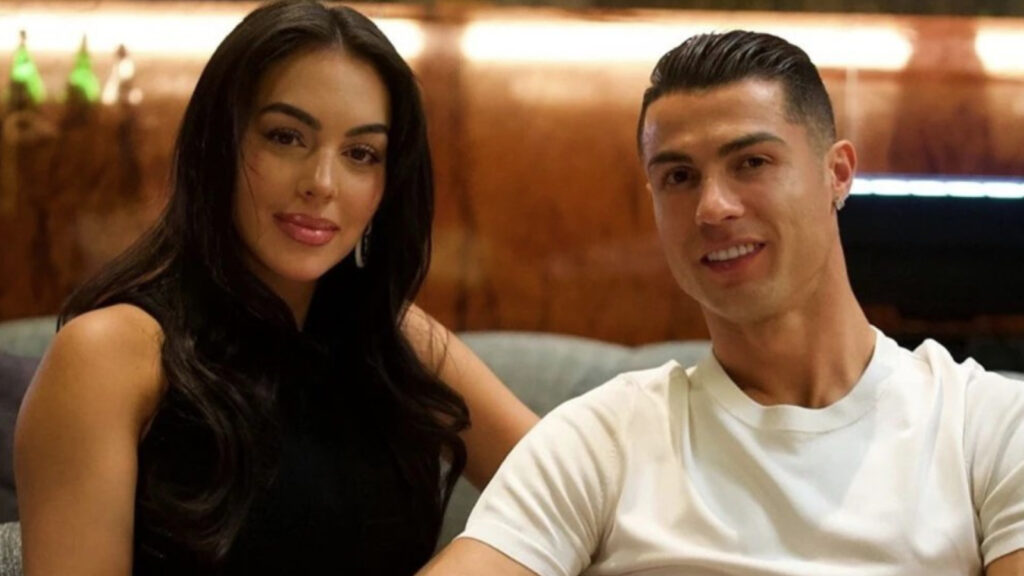 επίδειξη-πλούτου-από-ρονάλντο-και-ρον-2293323