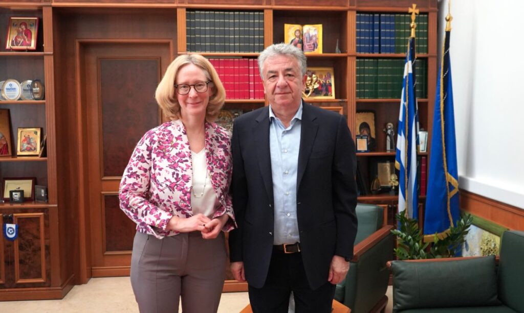 κρήτη-τον-αρναουτάκη-επισκέφθηκε-η-πρ-2285729