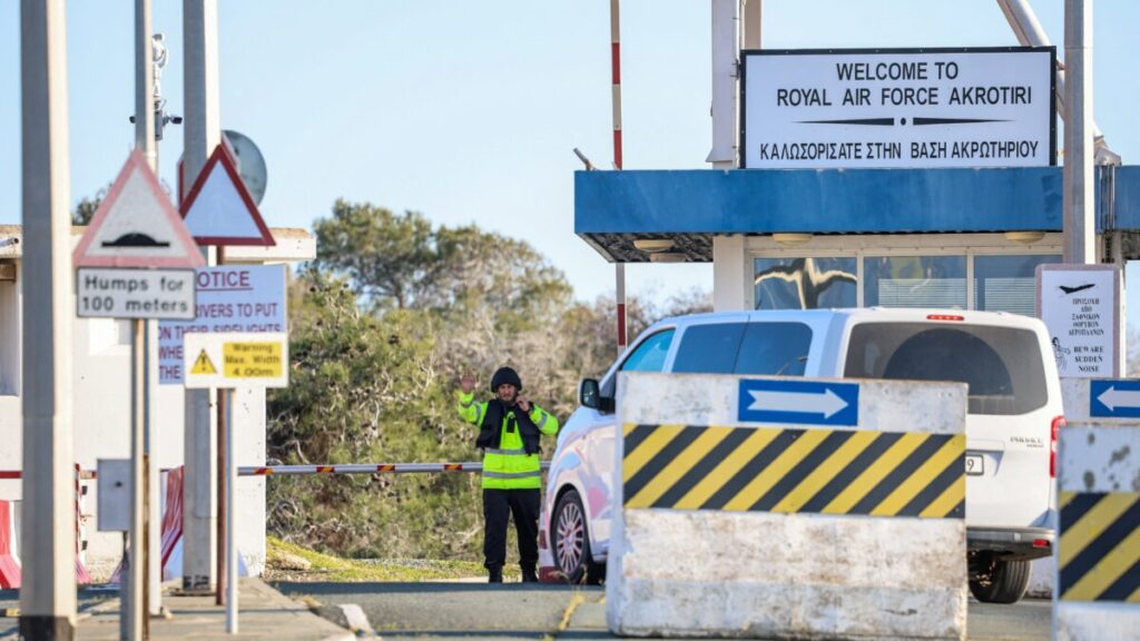 κύπρος-ήχησαν-ξανά-οι-σειρήνες-στο-ακρ-2279208