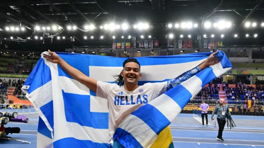 ο-καραλής-έγινε-ο-πρώτος-με-τρία-μετάλλ-2289328