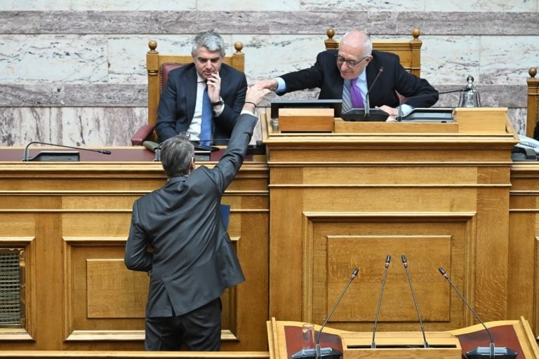 βαραίνει-το-κλίμα-σε-συριζα-και-νέα-αρι-2277798