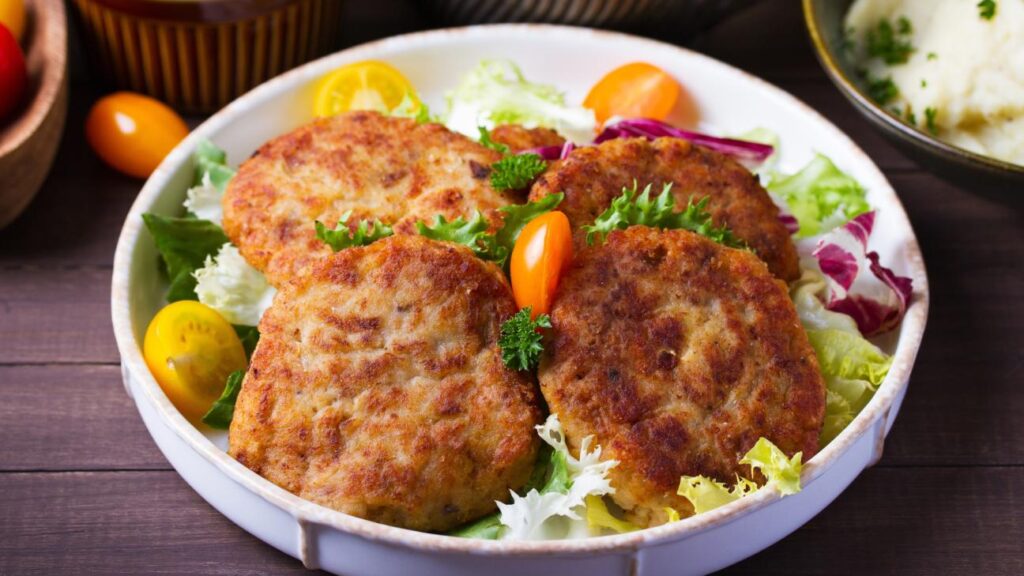 γεμιστές-κόκκινες-πιπεριές-με-ρύζι-κα-2282819