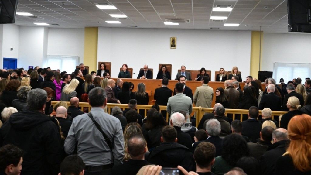 φιάσκο-η-πρεμιέρα-της-δίκης-για-την-τρα-2290579