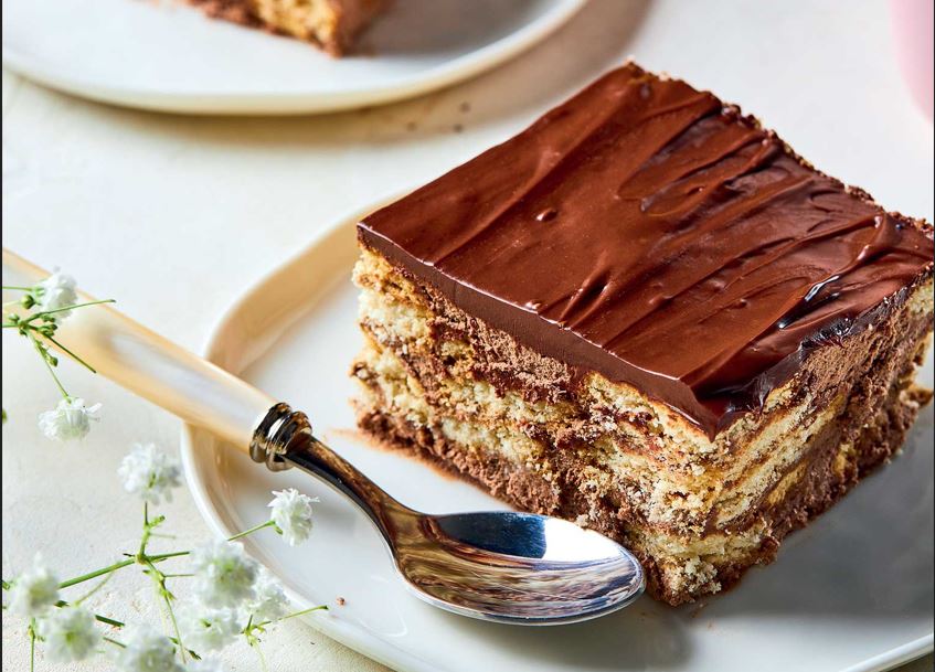 γεμιστές-κόκκινες-πιπεριές-με-ρύζι-κα-2291099