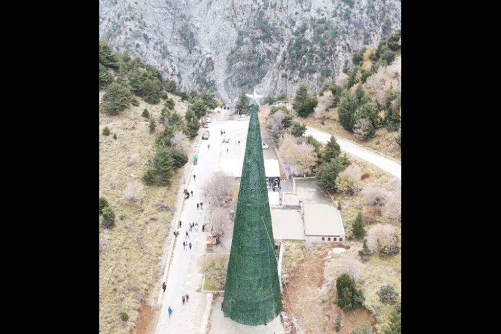 η-χριστουγεννιάτικη-γιορτή-έφερε-δι-2313019