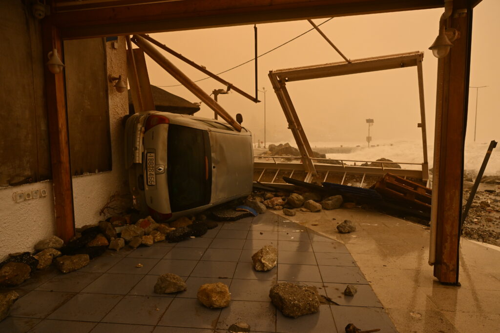 εικόνες-αποκάλυψης-στα-γαυδιώτικα-2303583